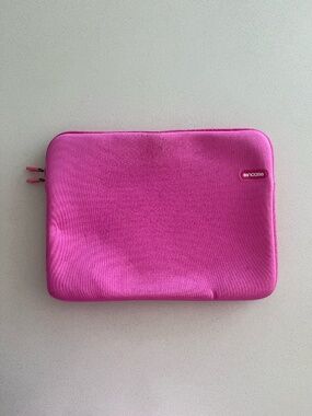 Incase Hot Pink 13” Laptop Sleeve Neoprene Protective Case